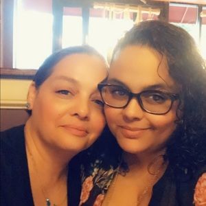 Meet your Posher, Aida